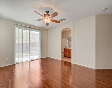 4421 Desert Home Avenue - Photo Thumbnail 29