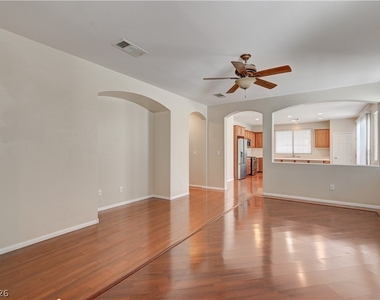 4421 Desert Home Avenue - Photo Thumbnail 8