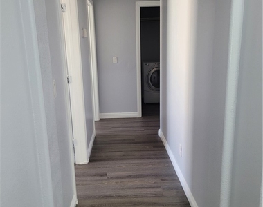 10564 Moultrie Avenue - Photo Thumbnail 26