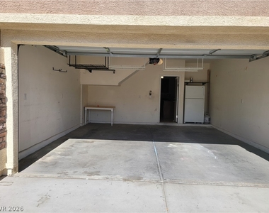 10564 Moultrie Avenue - Photo Thumbnail 42