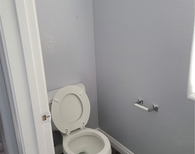 10564 Moultrie Avenue - Photo Thumbnail 22