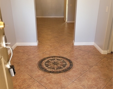 10564 Moultrie Avenue - Photo Thumbnail 3