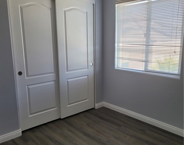 10564 Moultrie Avenue - Photo Thumbnail 35