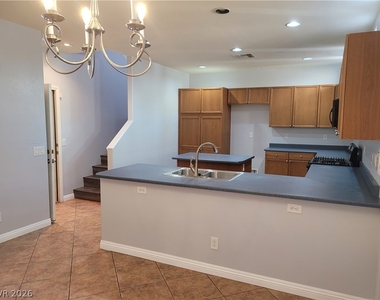 10564 Moultrie Avenue - Photo Thumbnail 10