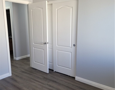 10564 Moultrie Avenue - Photo Thumbnail 31