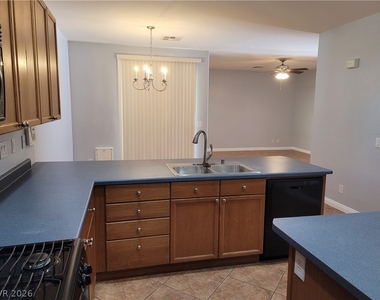 10564 Moultrie Avenue - Photo Thumbnail 11