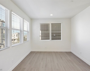 11604 Kindle Corner Avenue - Photo Thumbnail 22
