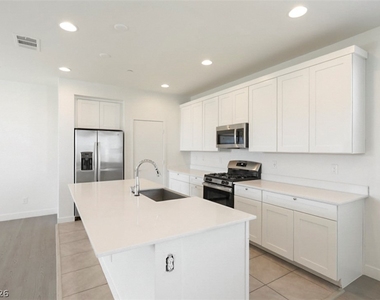 11604 Kindle Corner Avenue - Photo Thumbnail 15