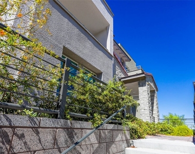 11604 Kindle Corner Avenue - Photo Thumbnail 3