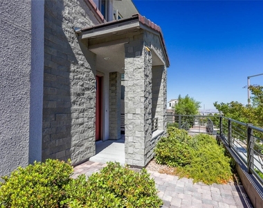 11604 Kindle Corner Avenue - Photo Thumbnail 4