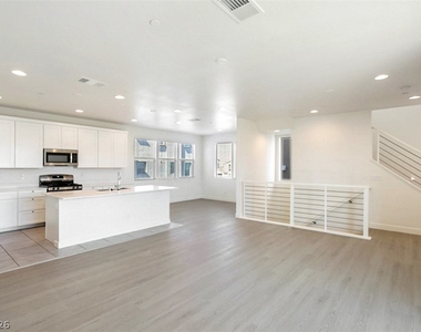 11604 Kindle Corner Avenue - Photo Thumbnail 12