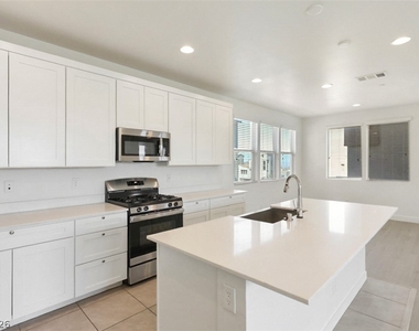 11604 Kindle Corner Avenue - Photo Thumbnail 16