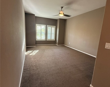 825 Canterra Street - Photo Thumbnail 9