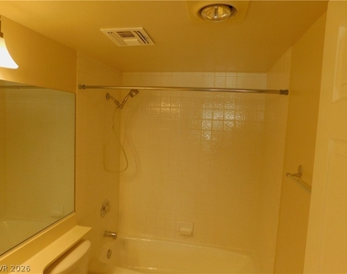 601 Cabrillo Circle - Photo Thumbnail 12