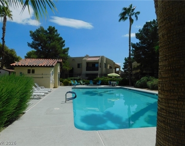 601 Cabrillo Circle - Photo Thumbnail 17
