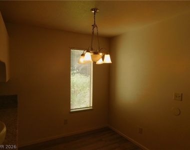 601 Cabrillo Circle - Photo Thumbnail 6