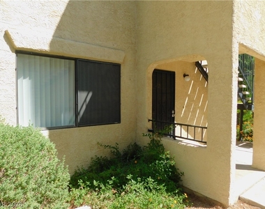 601 Cabrillo Circle - Photo Thumbnail 2