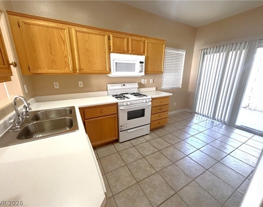 917 Veranda View Avenue - Photo Thumbnail 5