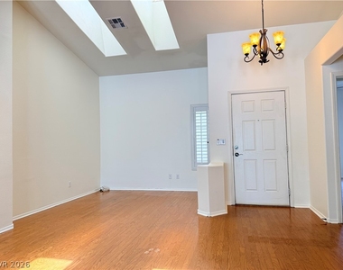 230 Misty Garden Street - Photo Thumbnail 12