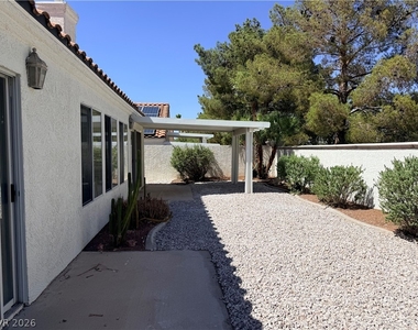 230 Misty Garden Street - Photo Thumbnail 20