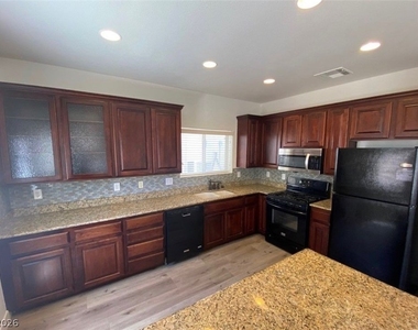 9159 Brilliant Prairie Court - Photo Thumbnail 3