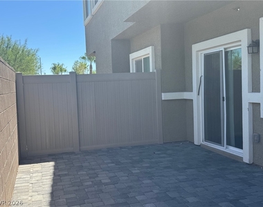 4650 Moonbow Avenue - Photo Thumbnail 16