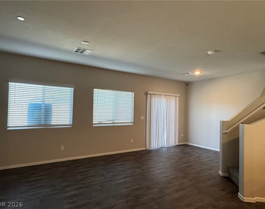 4650 Moonbow Avenue - Photo Thumbnail 1