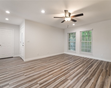 3949 S Torrey Pines Drive - Photo Thumbnail 5