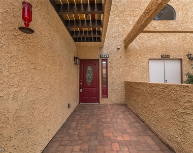 3949 S Torrey Pines Drive - Photo Thumbnail 2