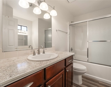 3949 S Torrey Pines Drive - Photo Thumbnail 24
