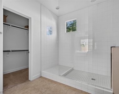 1100 E Sunset Road - Photo Thumbnail 22