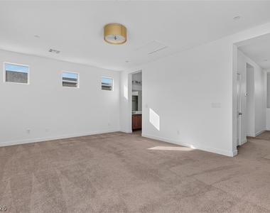 1100 E Sunset Road - Photo Thumbnail 33
