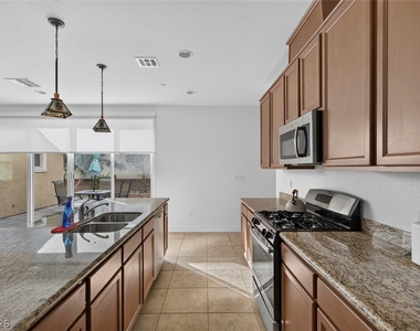 1100 E Sunset Road - Photo Thumbnail 12