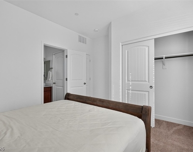 1100 E Sunset Road - Photo Thumbnail 28