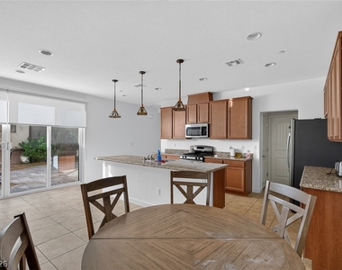 1100 E Sunset Road - Photo Thumbnail 11