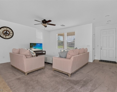 1100 E Sunset Road - Photo Thumbnail 6