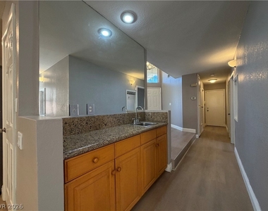 3045 Marsh Court - Photo Thumbnail 12