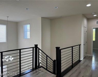 9056 Tony Ridge Avenue - Photo Thumbnail 9