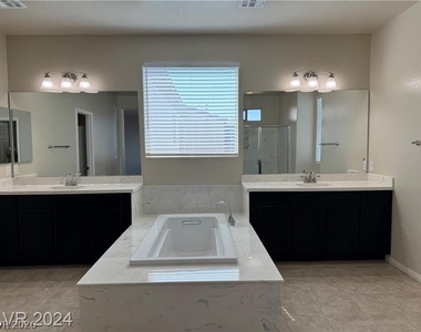 9056 Tony Ridge Avenue - Photo Thumbnail 17