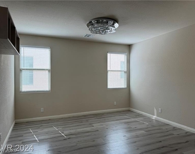 9056 Tony Ridge Avenue - Photo Thumbnail 13