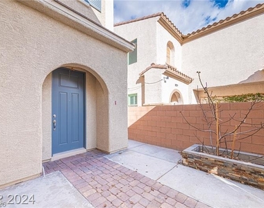 9056 Tony Ridge Avenue - Photo Thumbnail 2