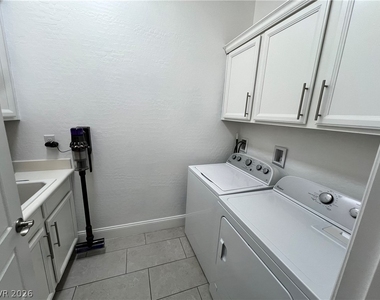 116 Colantonio Court - Photo Thumbnail 22