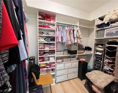 116 Colantonio Court - Photo Thumbnail 31