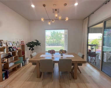 116 Colantonio Court - Photo Thumbnail 14