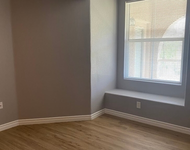 10550 W Alexander Road - Photo Thumbnail 12