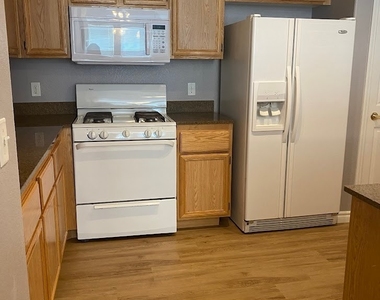 10550 W Alexander Road - Photo Thumbnail 6