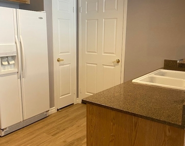 10550 W Alexander Road - Photo Thumbnail 7