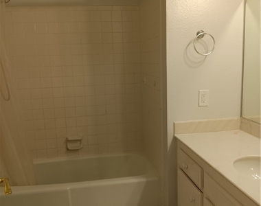6221 Peppermill Drive - Photo Thumbnail 16