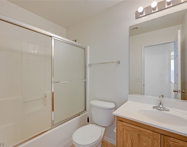 5389 Encino Springs Avenue - Photo Thumbnail 24