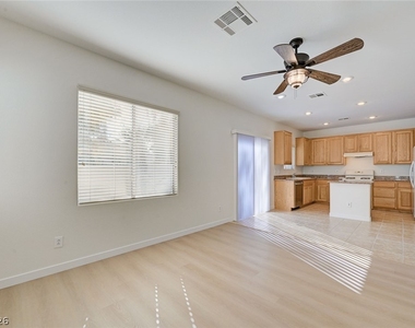 5389 Encino Springs Avenue - Photo Thumbnail 9
